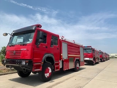 HOWO Διπλή καμπίνα Forest Fire Truck 266HP With Water Foam 6000L