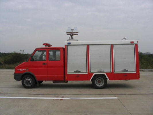IVECO 130HP Mini Rescue Trucks , 4x2 Fire Truck Vehicles For Fire Fighting