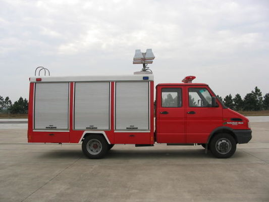 IVECO 95KW Light Rescue Fire Truck 6 Wheeled For Emergency Firefighting