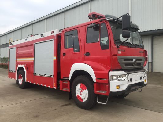HOWO Διπλή καμπίνα Forest Fire Truck 266HP With Water Foam 6000L